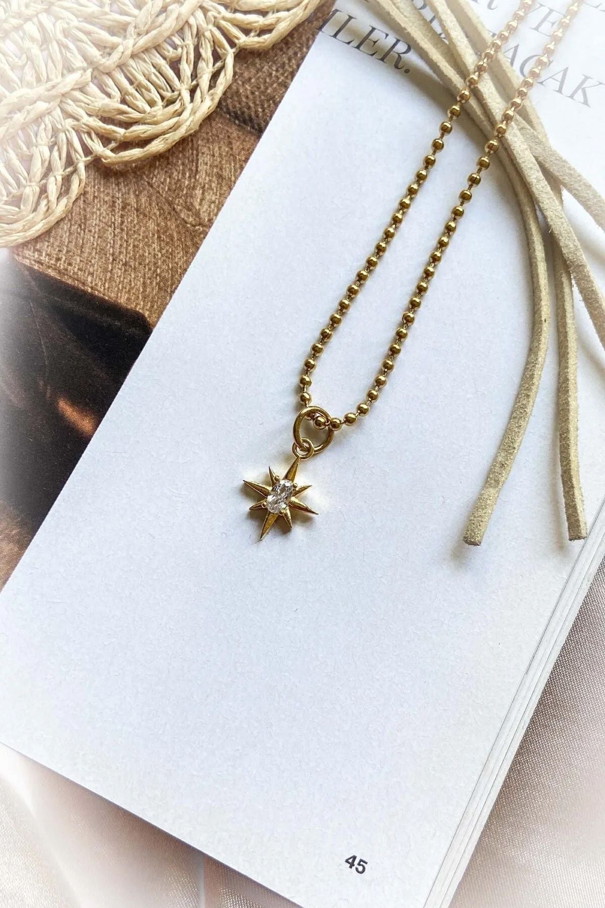 Kararmaz Çelik Top Zincirli Zirkon Taşlı Yıldız Kolye Zarif Kadın Çelik Kolye 45+5 CM