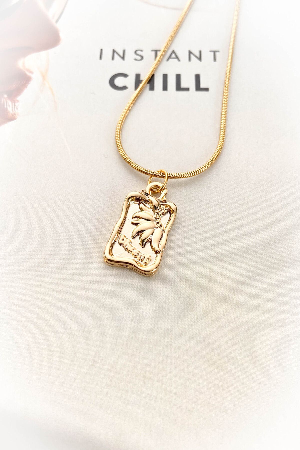 Vintage Çelik Kolye