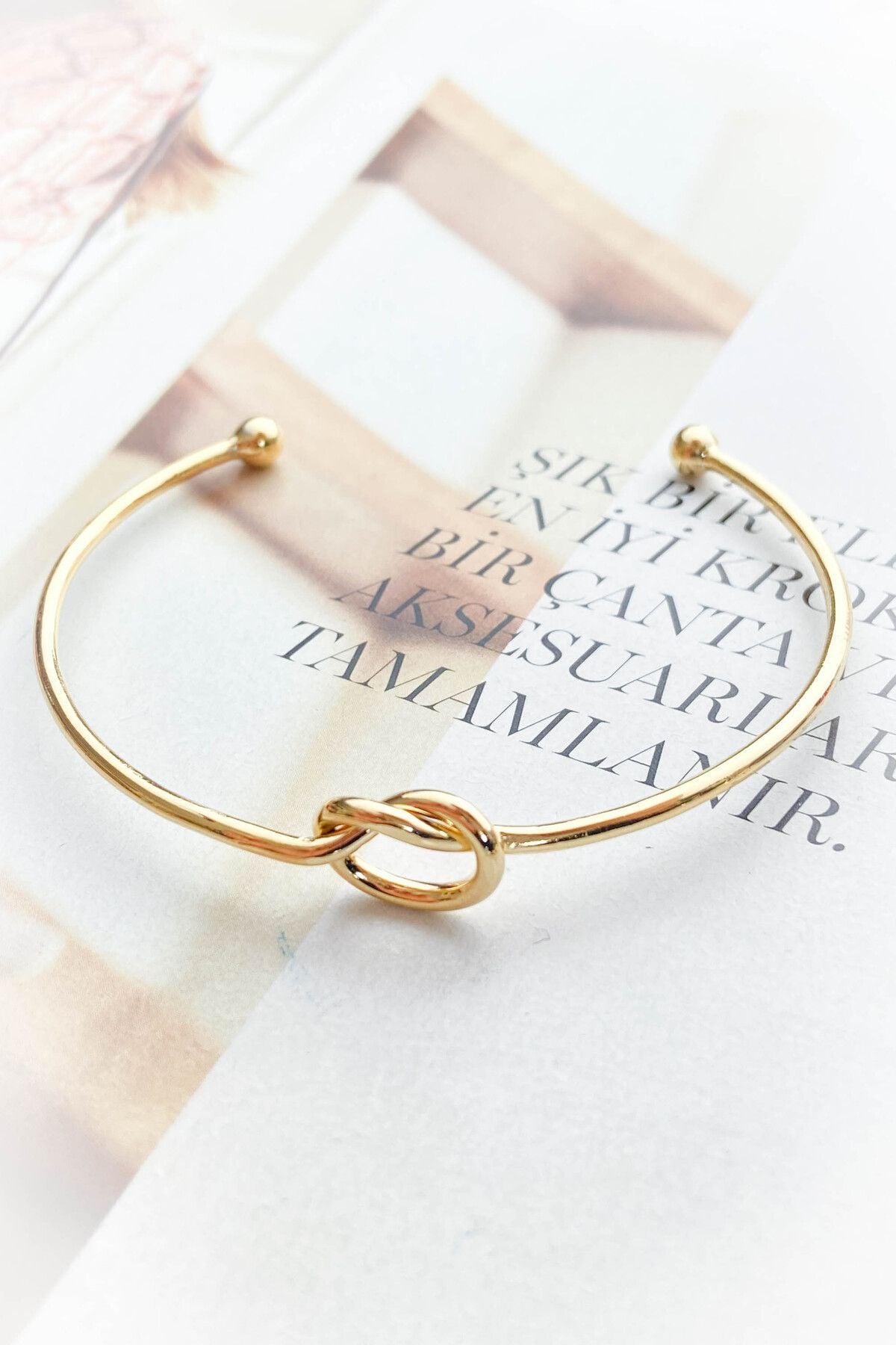 Çelik Altın Renk Düğüm Model Kelepçe Bileklik