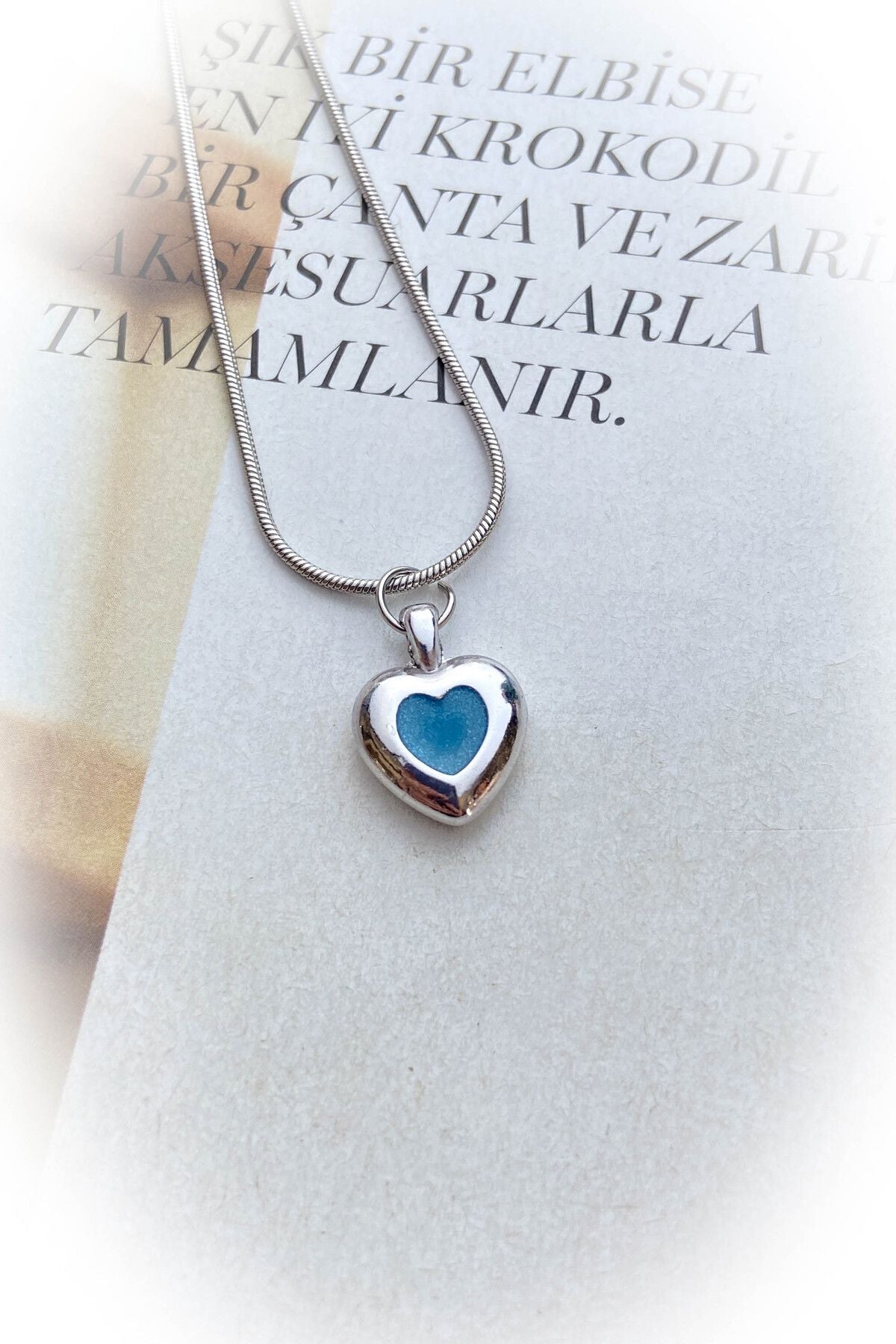 Çelik Gümüş Renk Kalpli Mine Detaylı Çelik Kolye 4 Farklı Renk Seçeneği