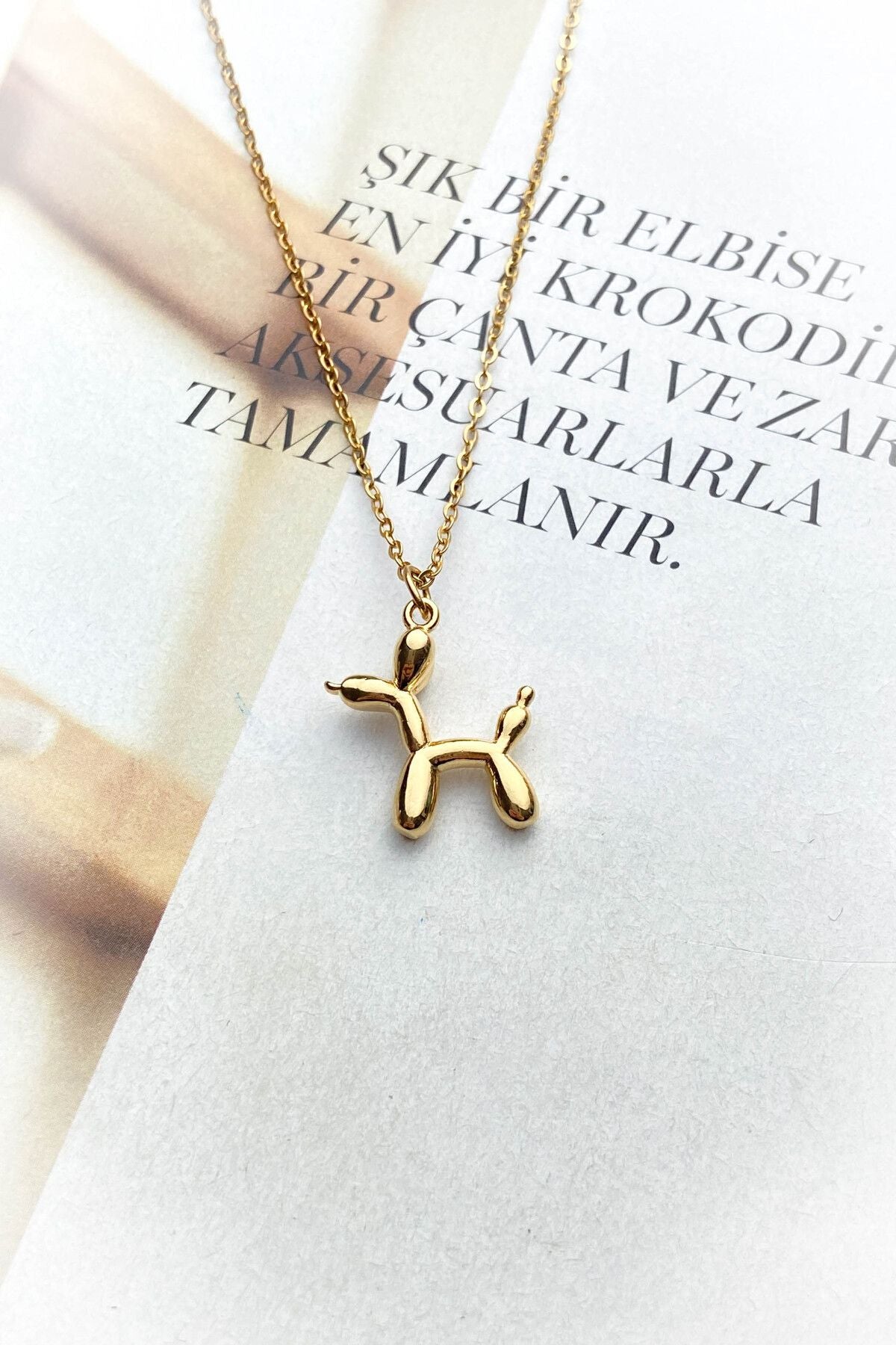 Balon Köpek Çelik Altın Renk Ince Zincir Köpek Model Çelik Kolye