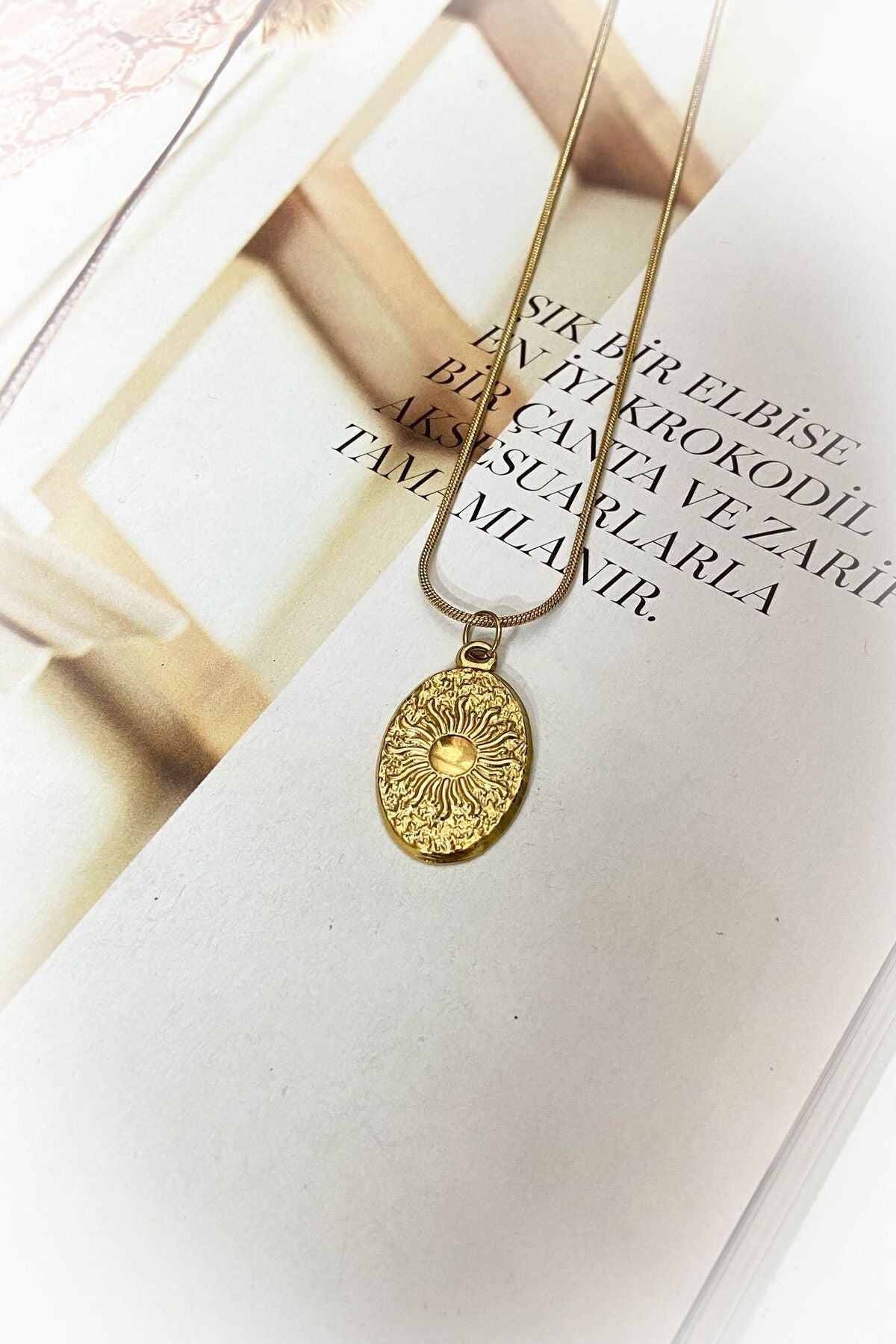 Elips Güneş Çelik Kolye