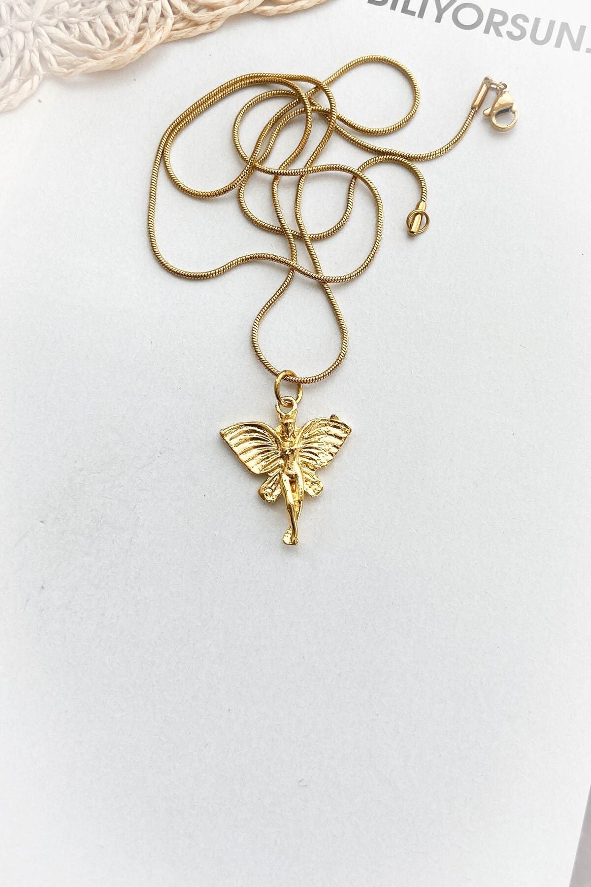 Çelik Melek Model Altın Renk İnce Zincir Çelik Kolye