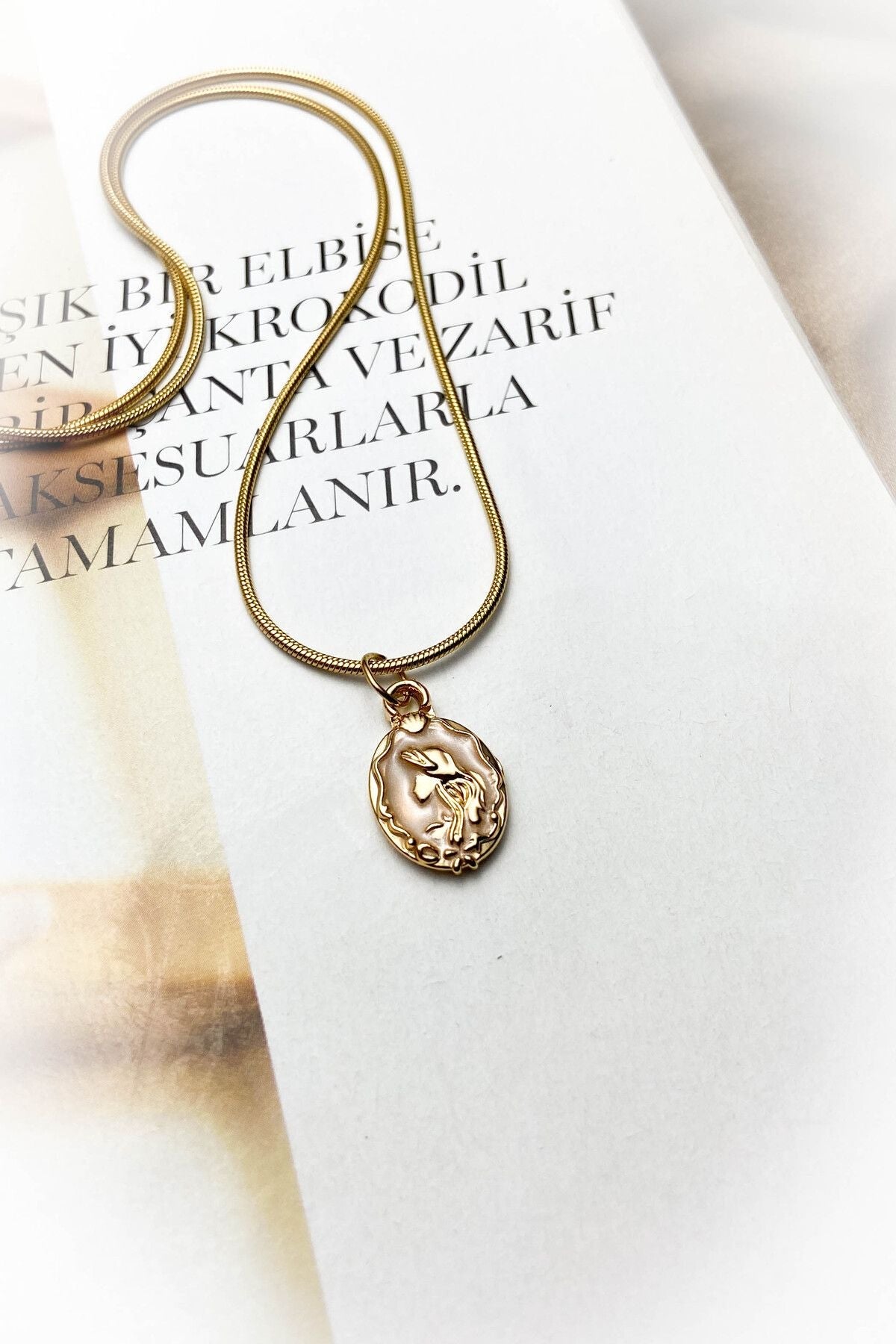 Deniz Kızı Sedef Vintage Çelik Kolye