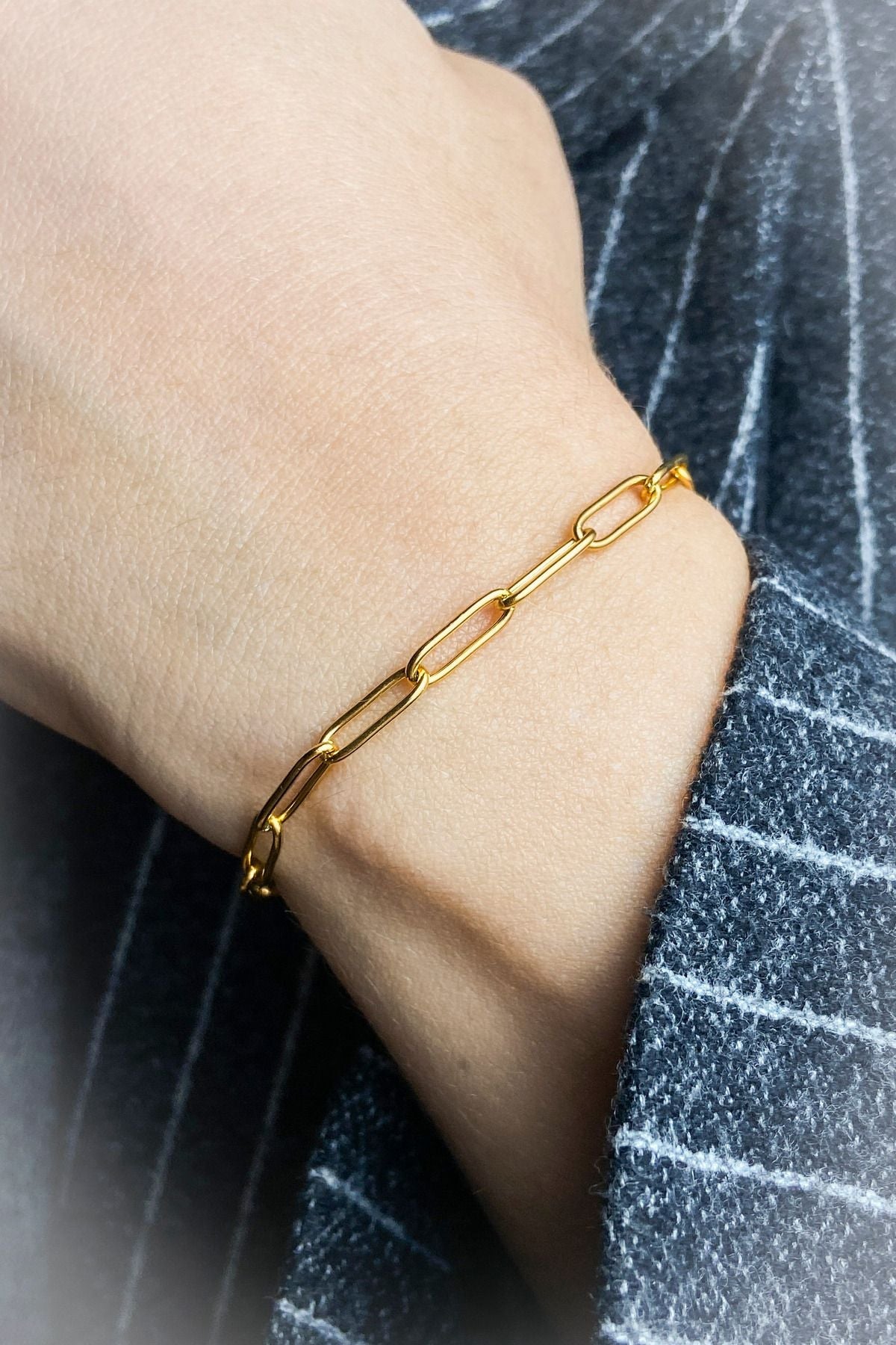 Çelik Geçirmeli Model Altın Renk Çelik Bileklik