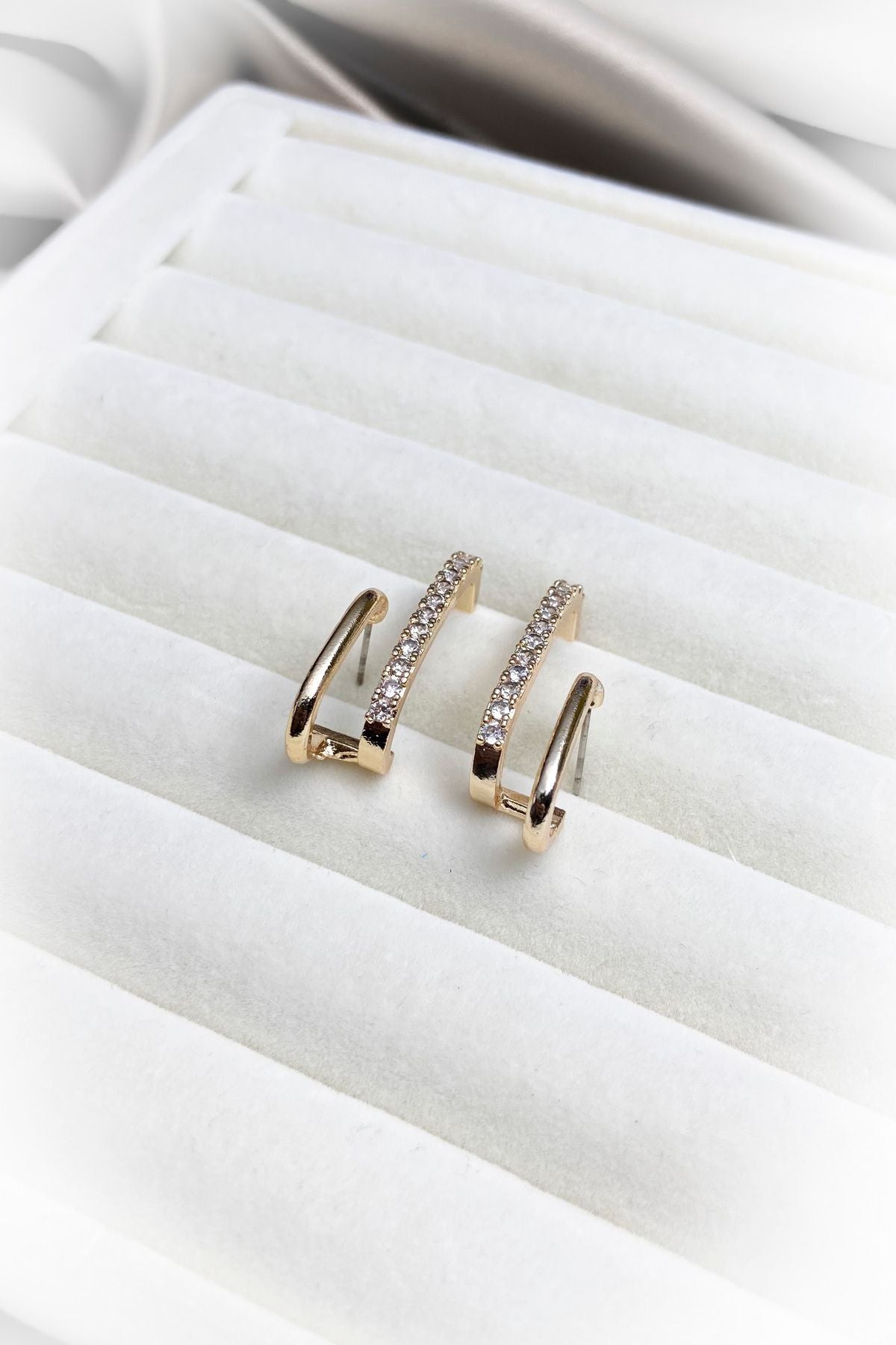 Pençe Küpe Zirkon Taşlı Küpe Altın Gold Gümüş Renk