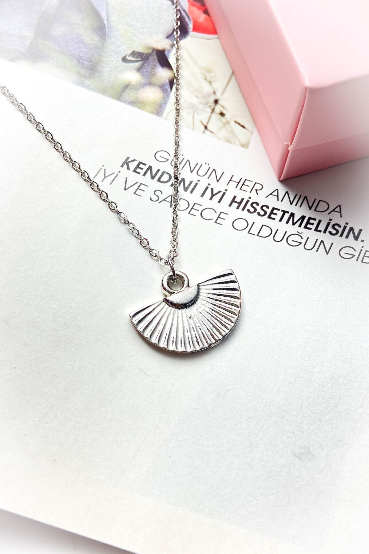 Çelik Gümüş Renk İnce Zincir Çelik Kolye