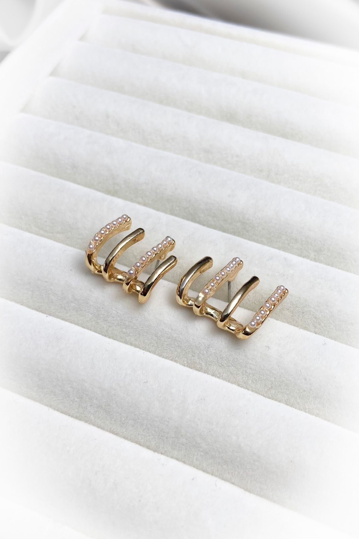 Garantili Çoklu Taşlı Pençe kadın küpe Gümüş ve Altın kaplama