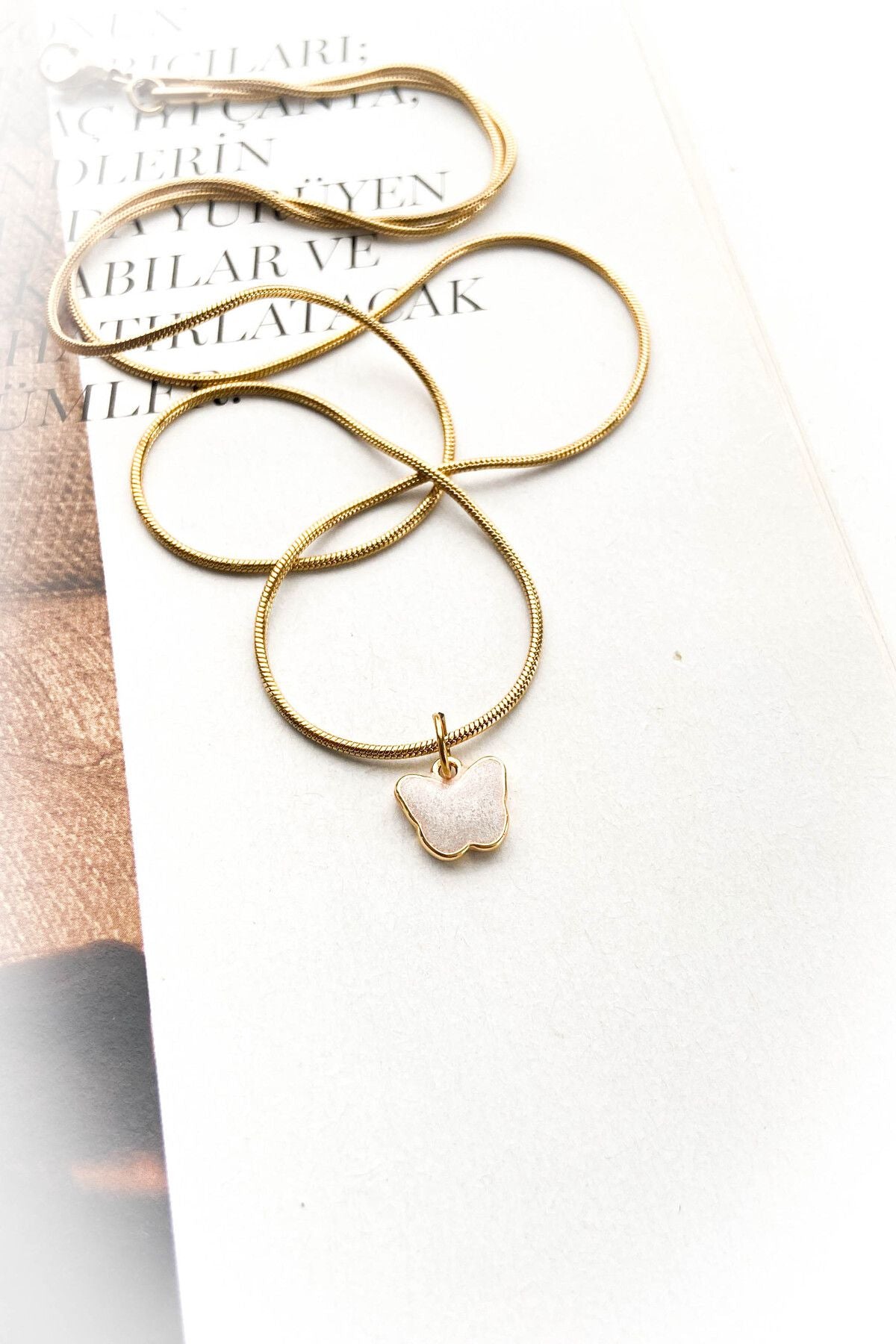 Kelebek Çelik Kolye