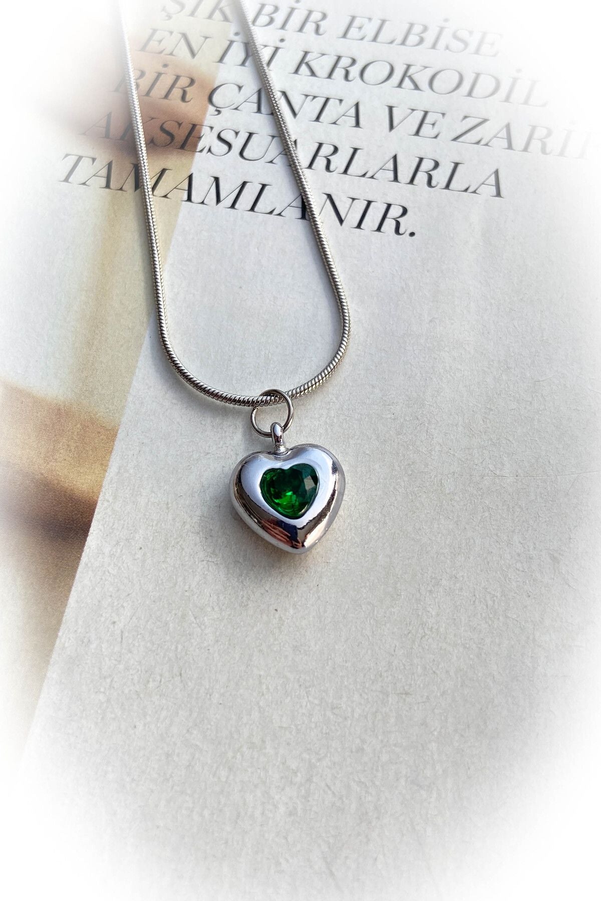 Çelik Gümüş Renk Kalpli Taş Detaylı Çelik Kolye 5 Farklı Taş Seçeneği