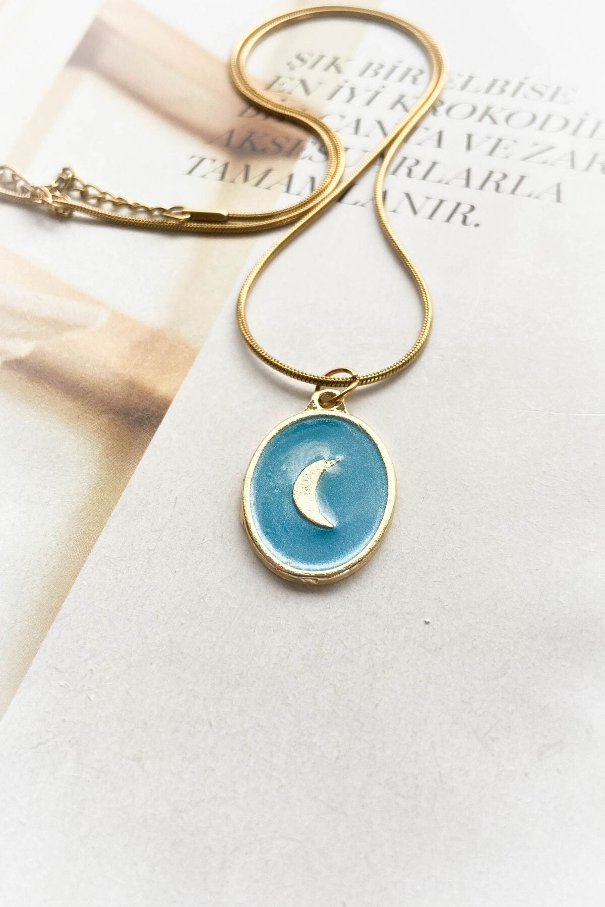 Elips Ay Çelik Kolye