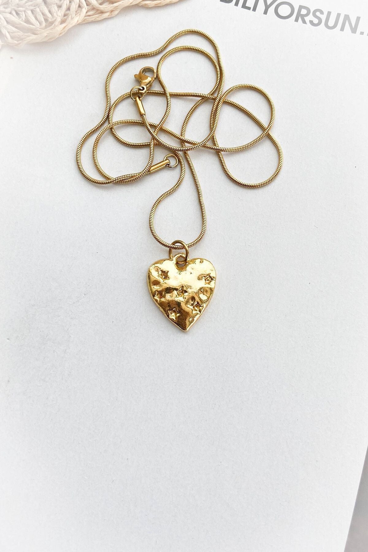 Çelik Kalp Model Altın Renk İnce Zincir Çelik Kolye
