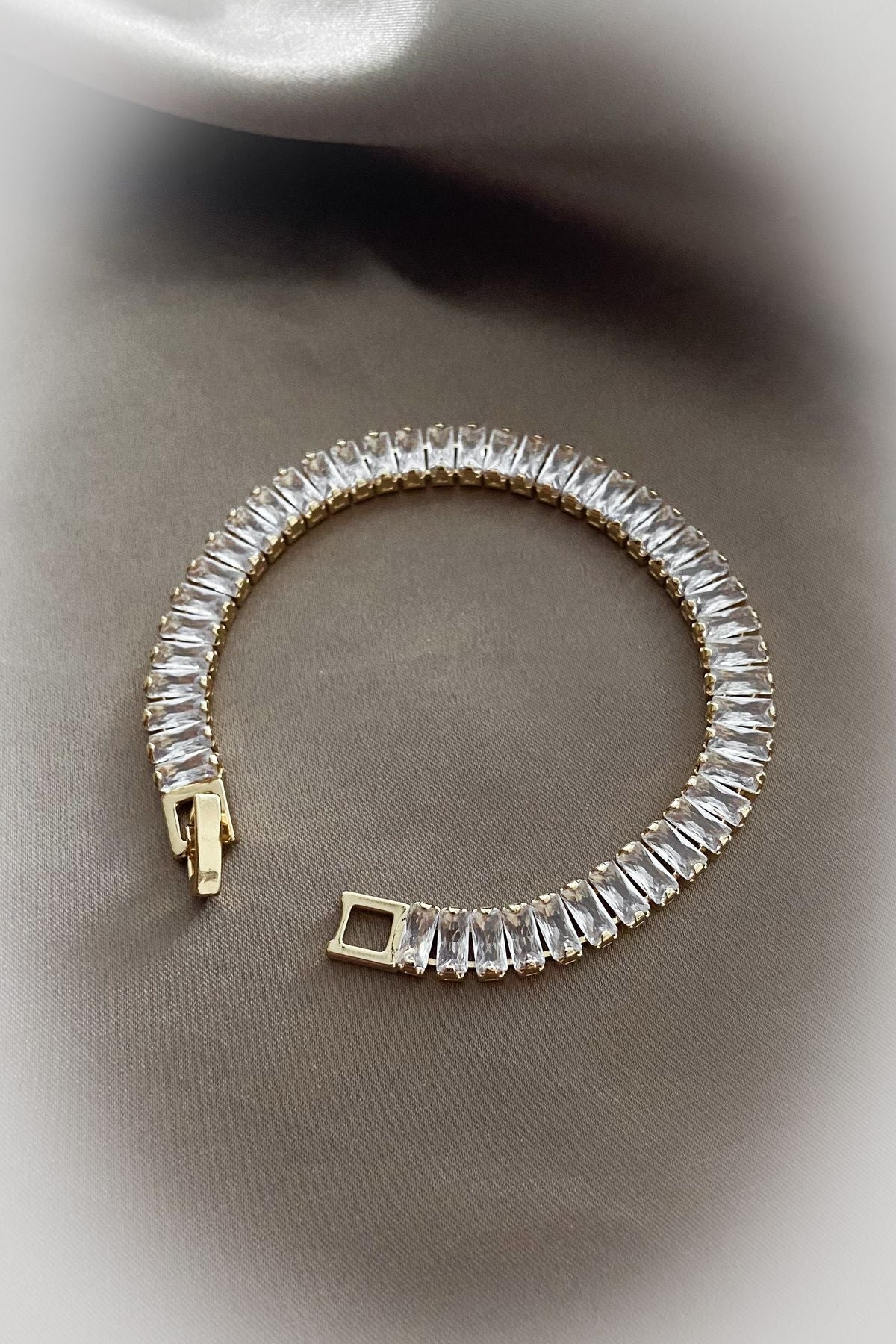 Baget Su Yolu Bileklik Altın Kaplama Kadın Bileklik