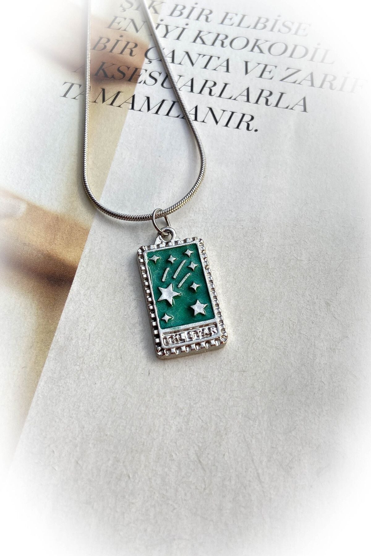 Çelik Gümüş Renk Yeşil Mineli Kolye 12 Farklı Model Seçeneği