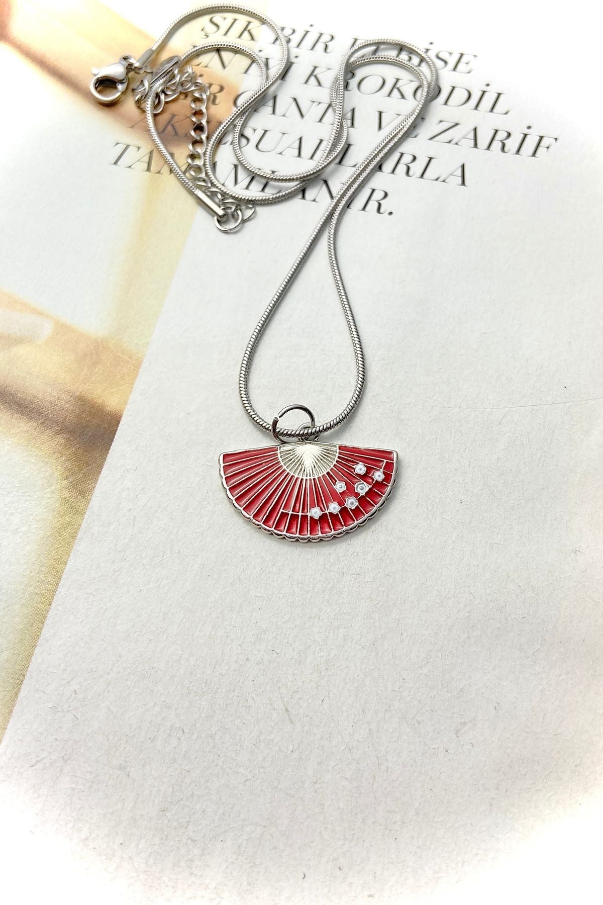 Yelpaze Model Çelik Kolye